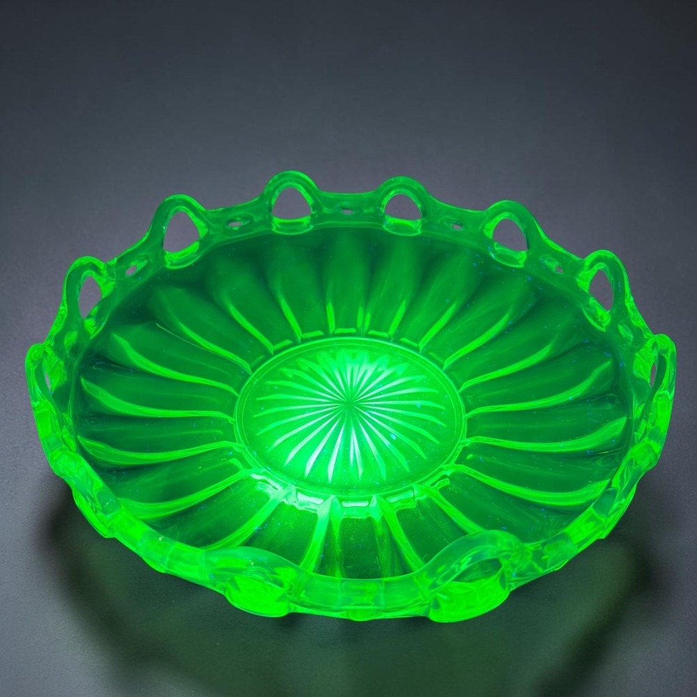 Antique Fostoria Colonial Prism Green Uranium Glass Lace Rim Bowl 11Inch UV Glow